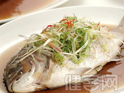 防癌饮食“一日三掺青、水、鱼”